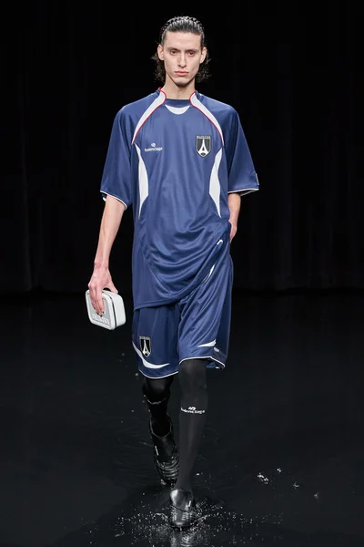 Look 92